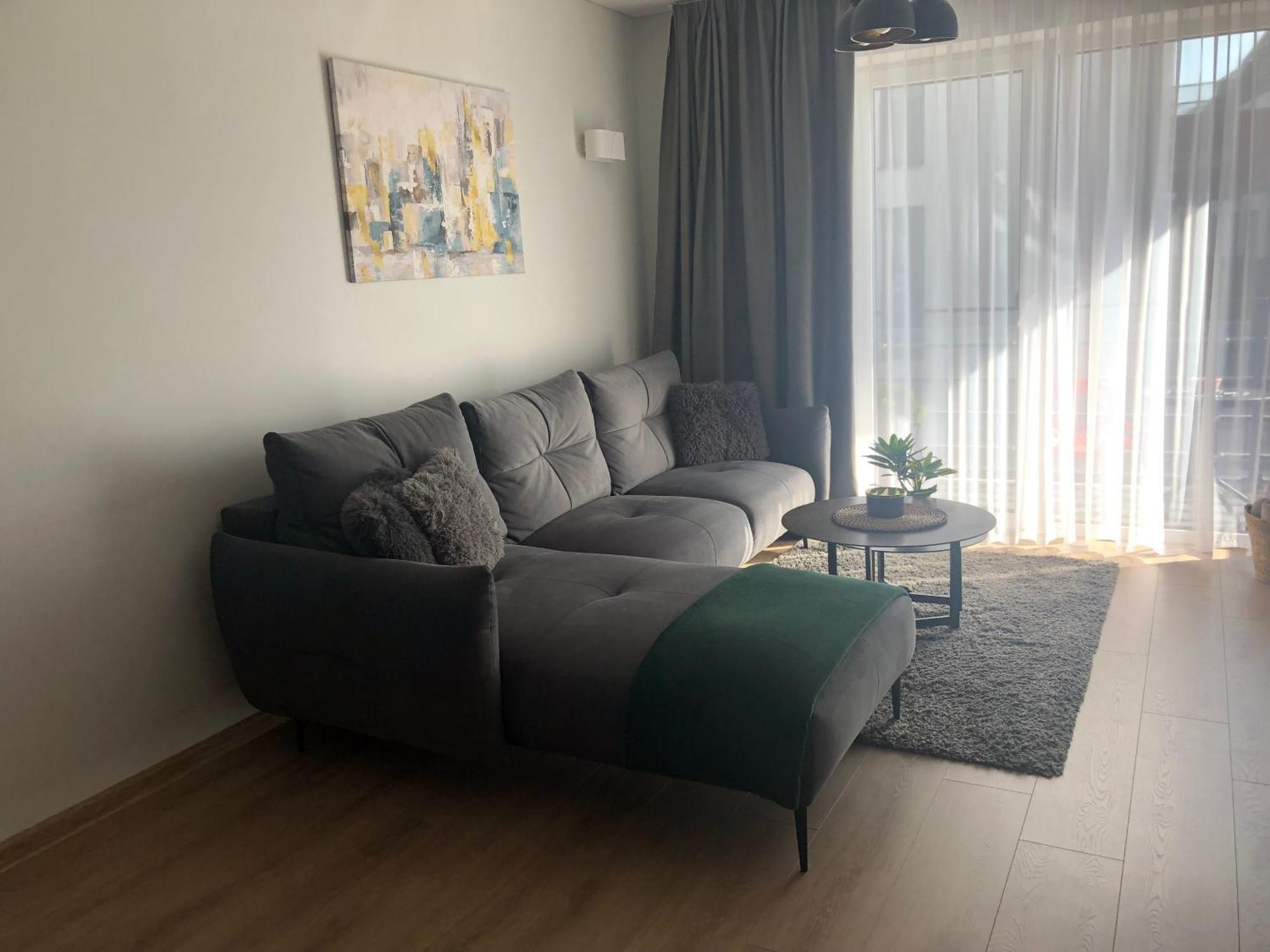 Cosy 1 Bedroom Apartment In The Heart Of Old Town With Parking カウナス エクステリア 写真