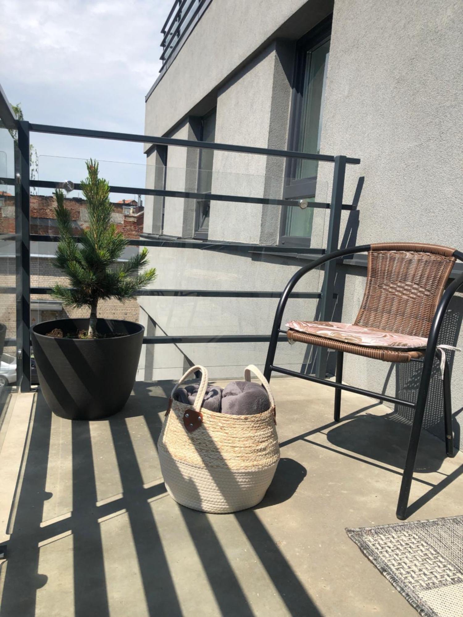 Cosy 1 Bedroom Apartment In The Heart Of Old Town With Parking カウナス エクステリア 写真